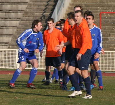 Ausw&auml;rtsspiel beim Sportverein