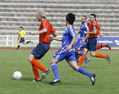 Freundschaftsspiel beim SV Wiesbaden (25. 07. 2009)
